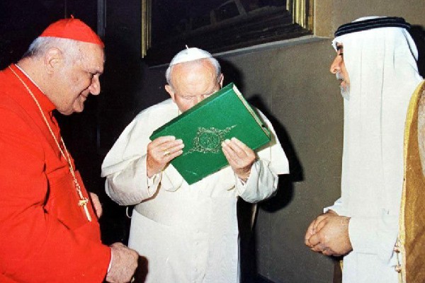 João Paulo II, Beato?