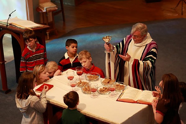 A Santa Missa é uma refeição? É uma festa?