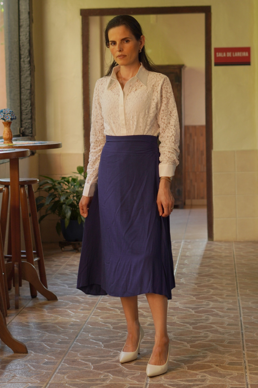 Saia midi l&iacute;rio azul