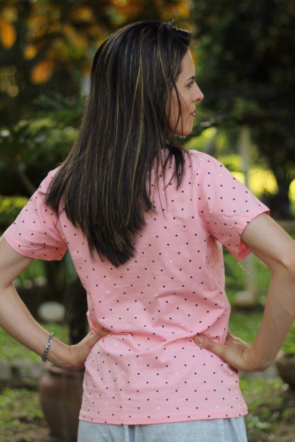 Blusa manga curta rosa cora&ccedil;&otilde;es