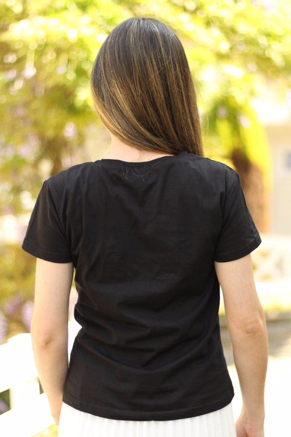 Blusa manga curta preta cora&ccedil;&atilde;o