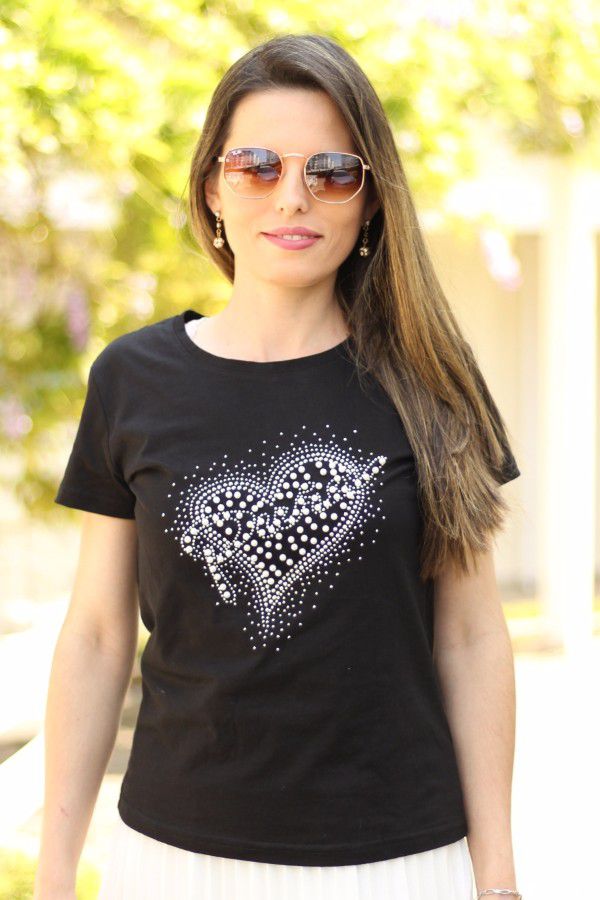 Blusa manga curta preta cora&ccedil;&atilde;o