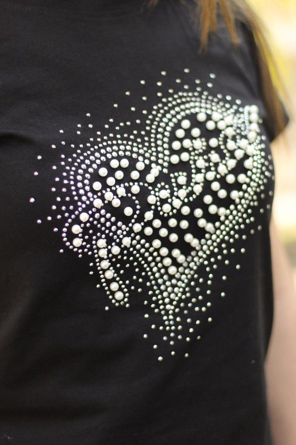 Blusa manga curta preta cora&ccedil;&atilde;o