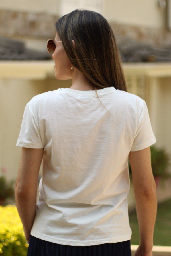 Blusa manga curta branca cora&ccedil;&atilde;o