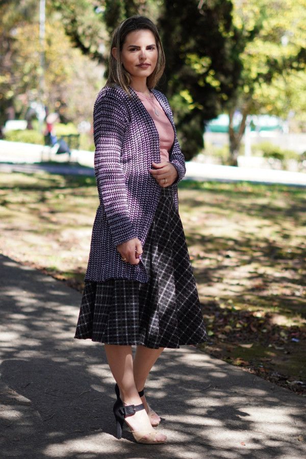 Cardigan alongado preto e branco