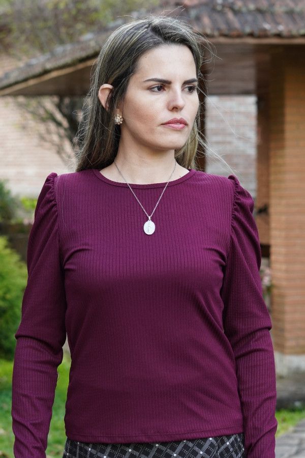 blusa manga longa vinho