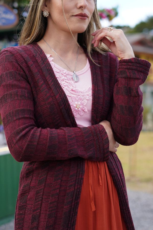 Cardigan alongado preto e vermelho