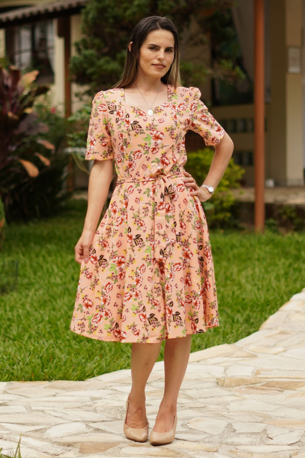Vestido sales midi modesto