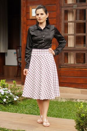 Saia midi evasê jacquard branca grid