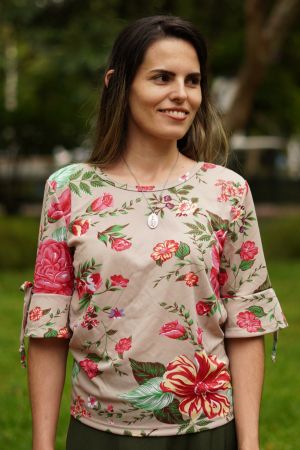 Blusa manga ¾ bege floral