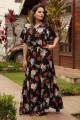 Vestido longo evasê preto buquê de flores